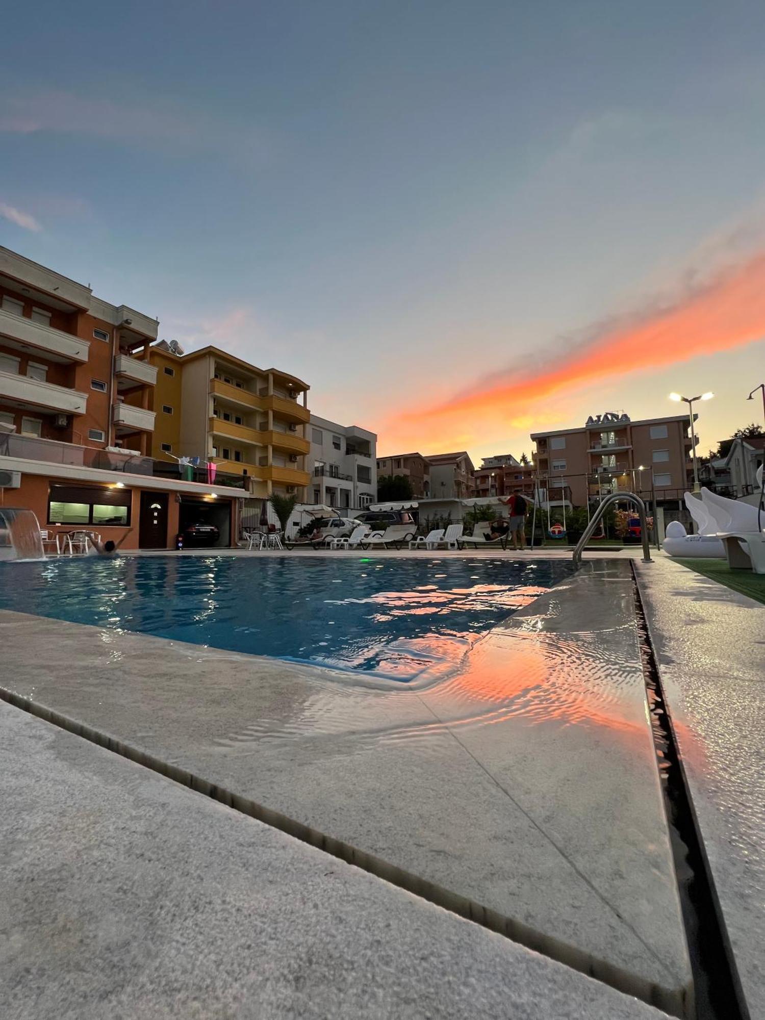 Apartments Zalli Улцинь Экстерьер фото