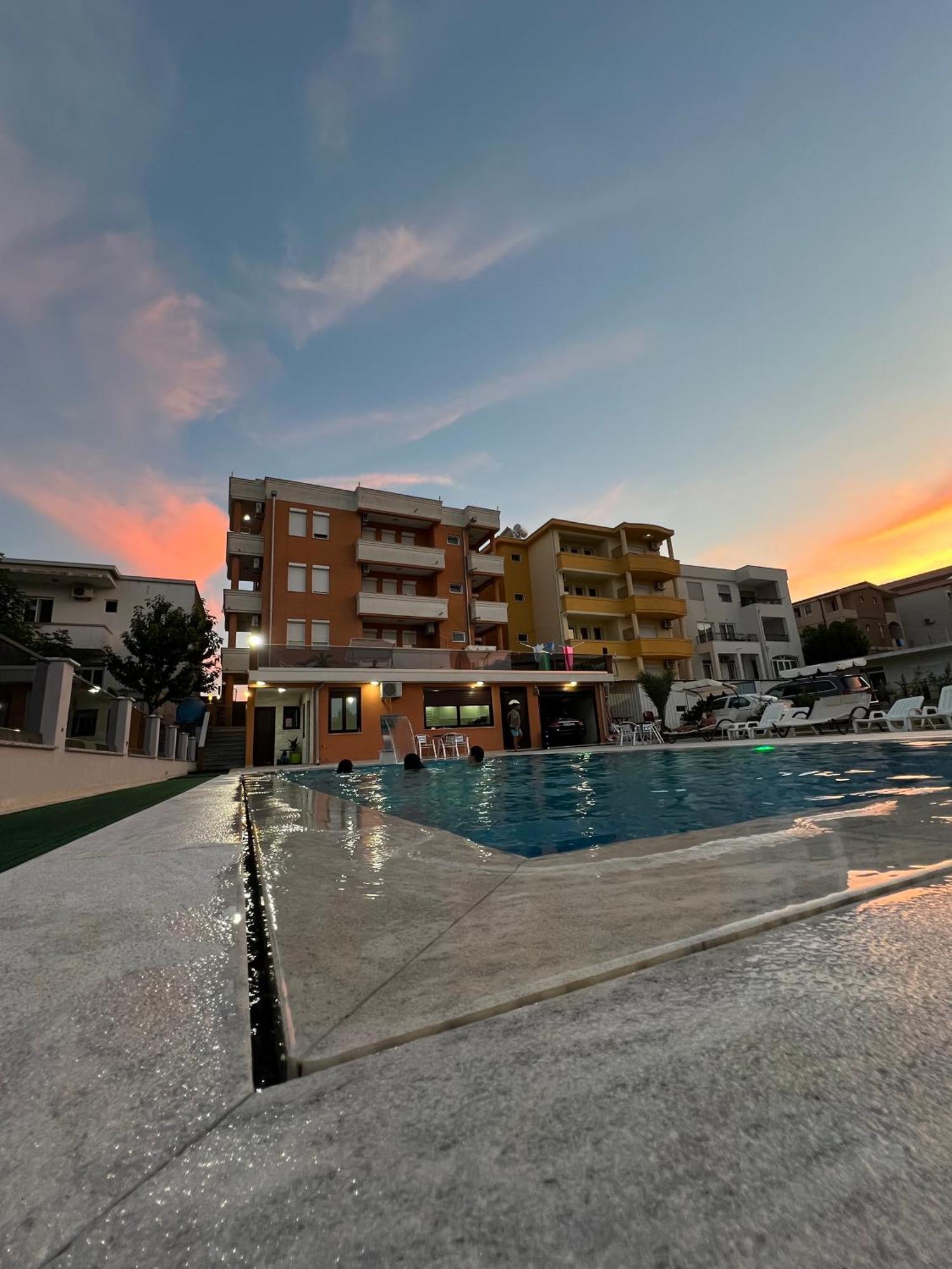 Apartments Zalli Улцинь Экстерьер фото
