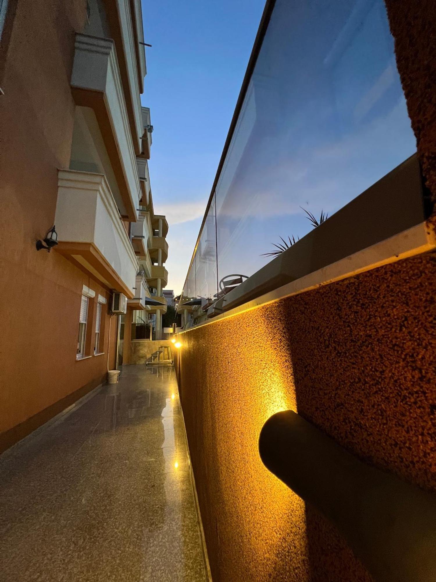 Apartments Zalli Улцинь Экстерьер фото