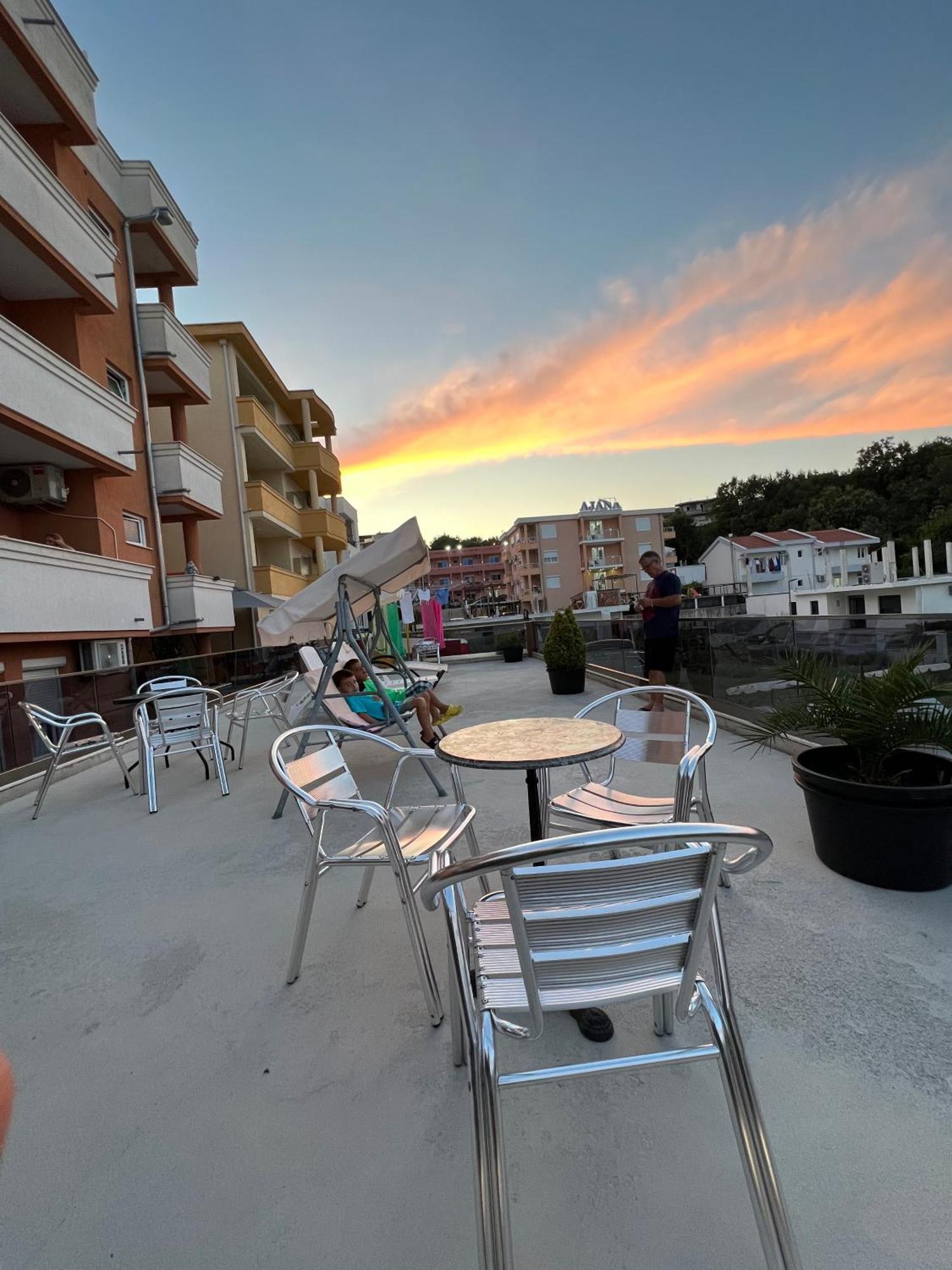 Apartments Zalli Улцинь Экстерьер фото