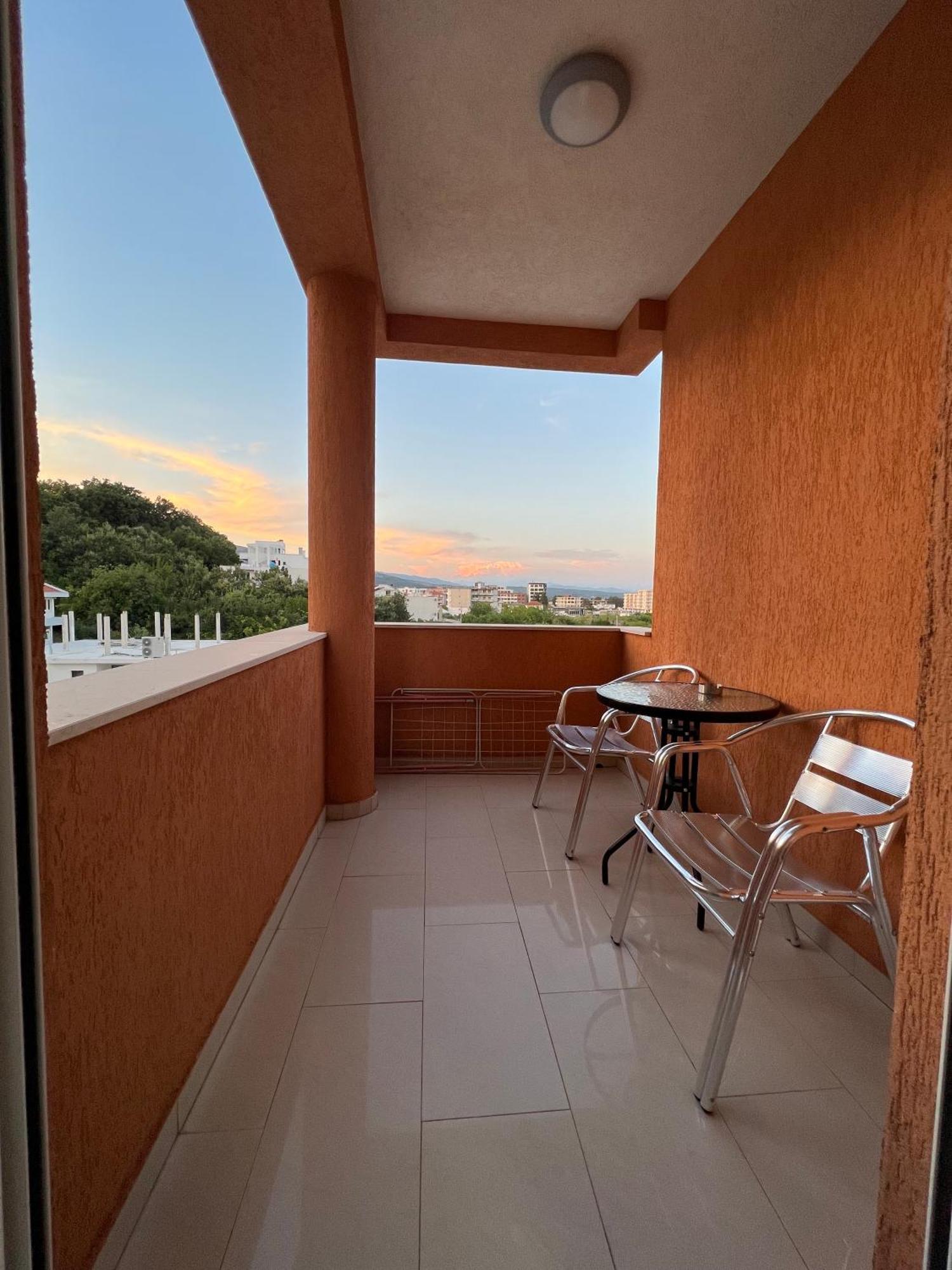 Apartments Zalli Улцинь Экстерьер фото