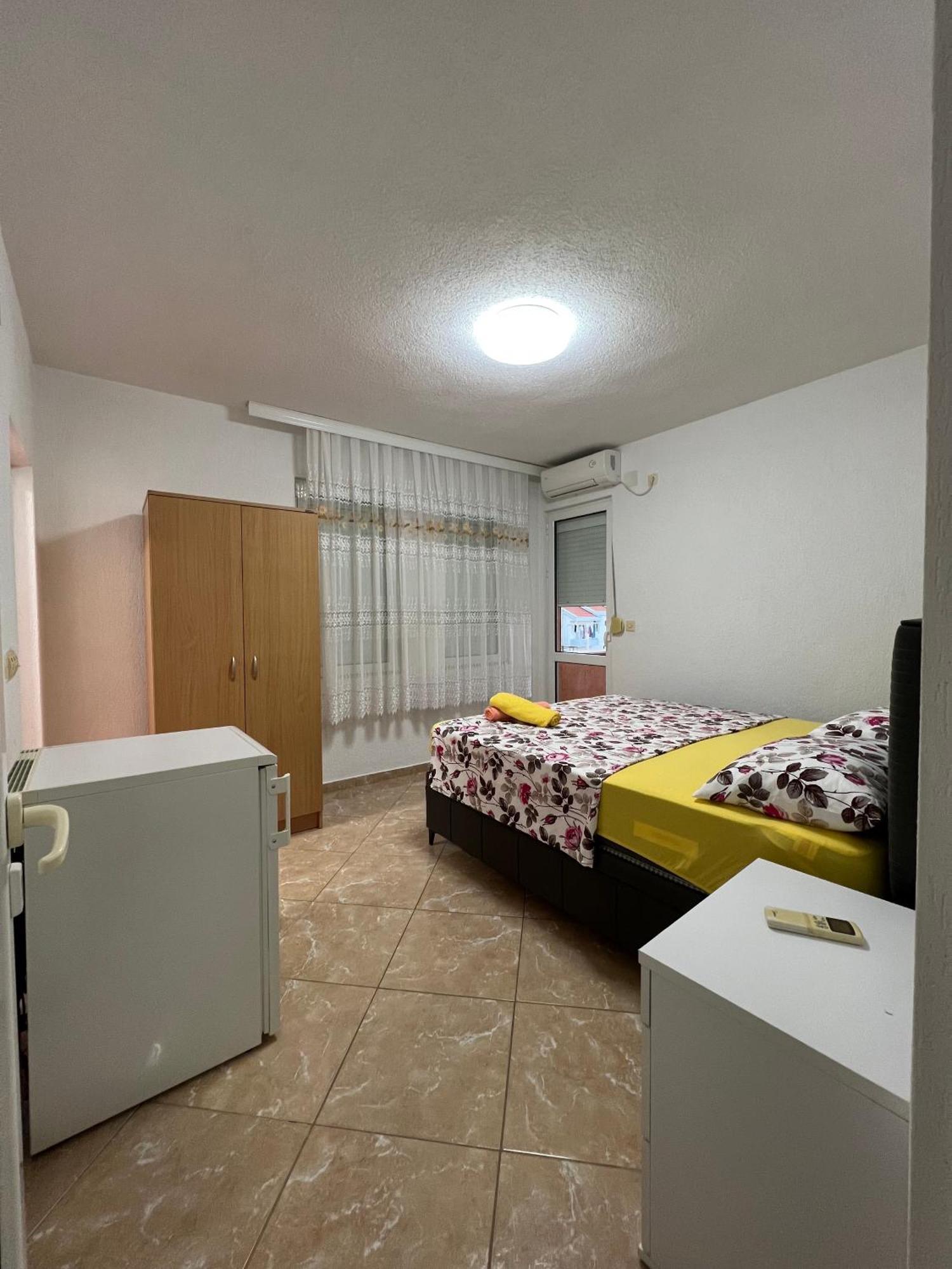 Apartments Zalli Улцинь Экстерьер фото